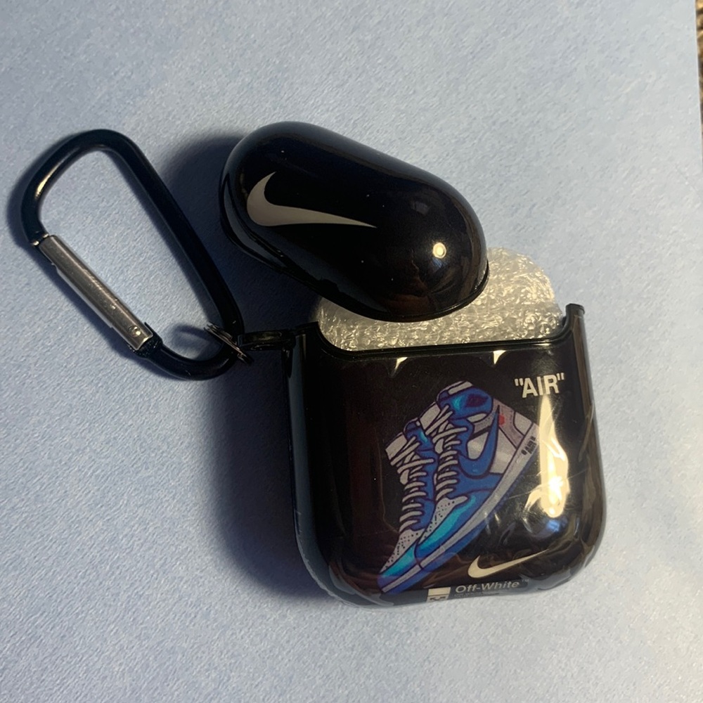 AirPods case cover
